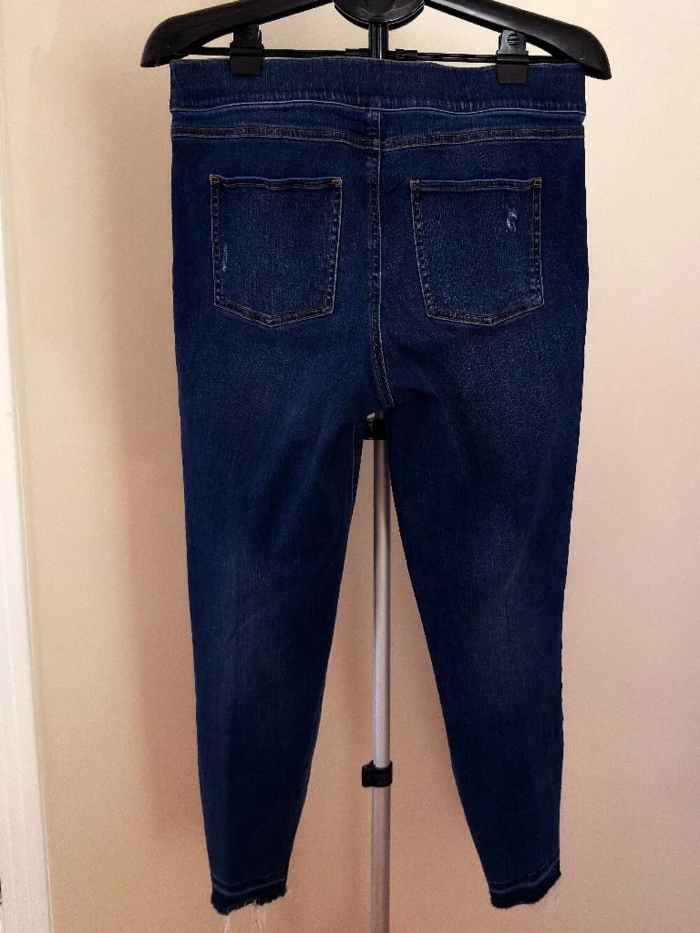 SPANX Distressed Demin Skinny Frayed Leg Pull-On Jeans - Size XL/TG
